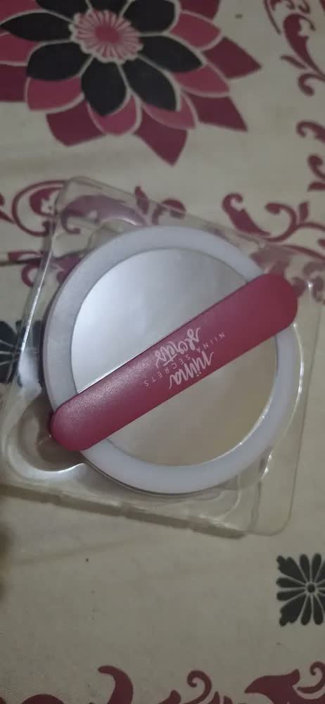 foto de Espelho de Maquiagem LED Niina Secrets Pocket Pink Redondo para Bolsa