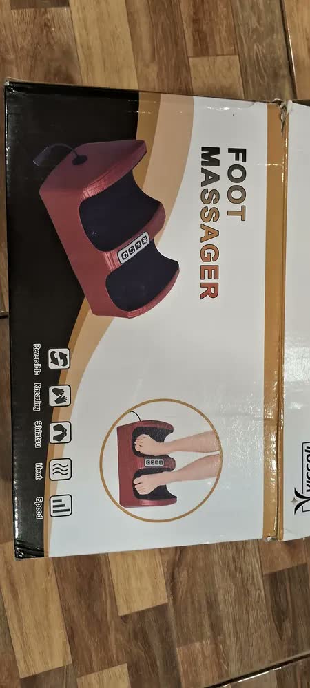 foto de Aparelho Massageador Pés E Panturrilha Shiatsu 3d Bivolt