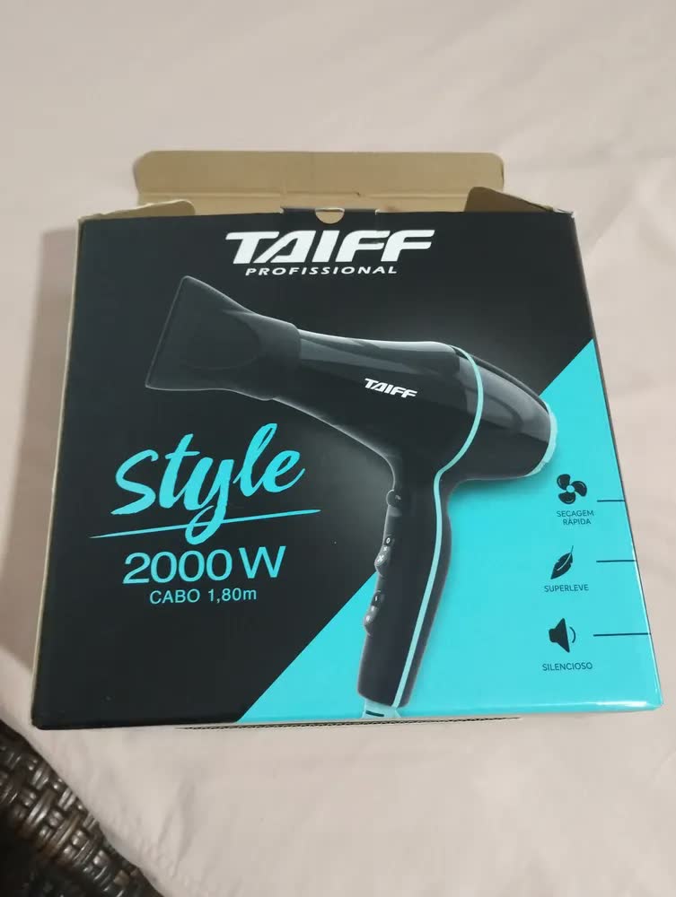 foto de Secador Cabelo 2000w Taiff Profissional Style Preto Potente