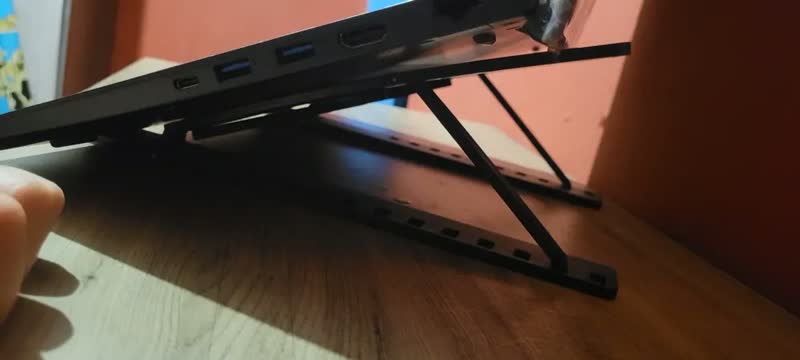 foto de Suporte de Mesa Portátil ELG NTB8520B para Notebook/Laptop de 10
