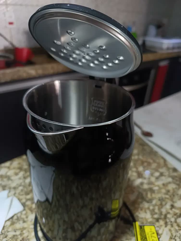 foto de Chaleira Elétrica Preta 1,7l Double Wall Midea Cor Preto
