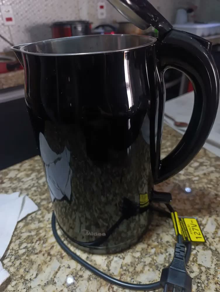foto de Chaleira Elétrica Preta 1,7l Double Wall Midea Cor Preto