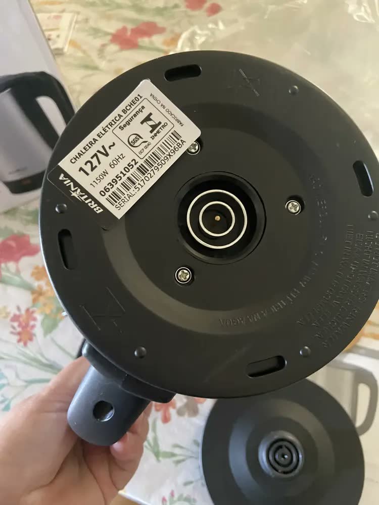 foto de Chaleira Elétrica Britânia 1,6l 1500w Base 360° Bche01 Cor Prata