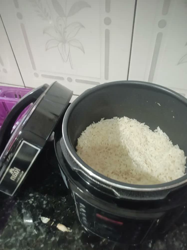 foto de Panela De Pressão Elétrica 5 Litros Kian Ppe-101 Cor Inox