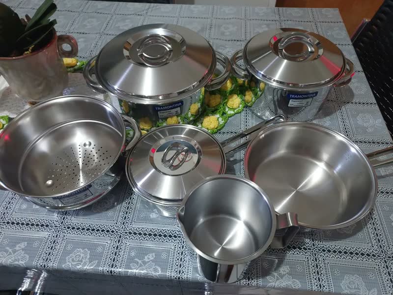foto de Kit Jogo De Panelas Solar 6 Peças com Fundo Triplo e Tampas de Inox Tramontina