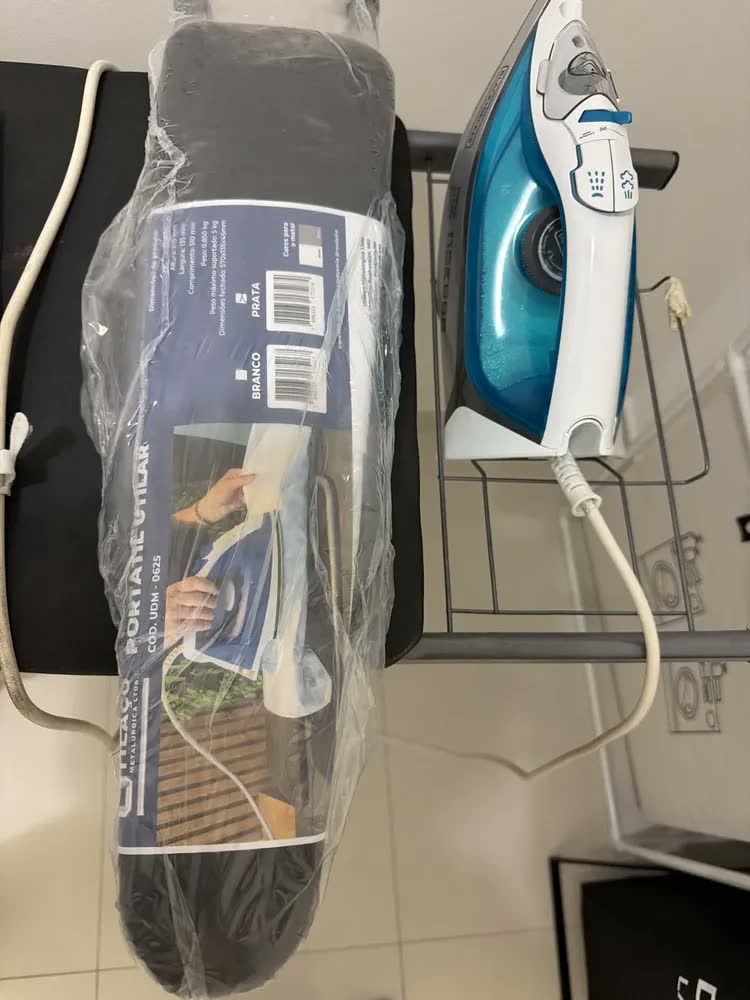 foto de Tábua Passa Manga Roupa Colarinho Delicado Dobrável Portátil