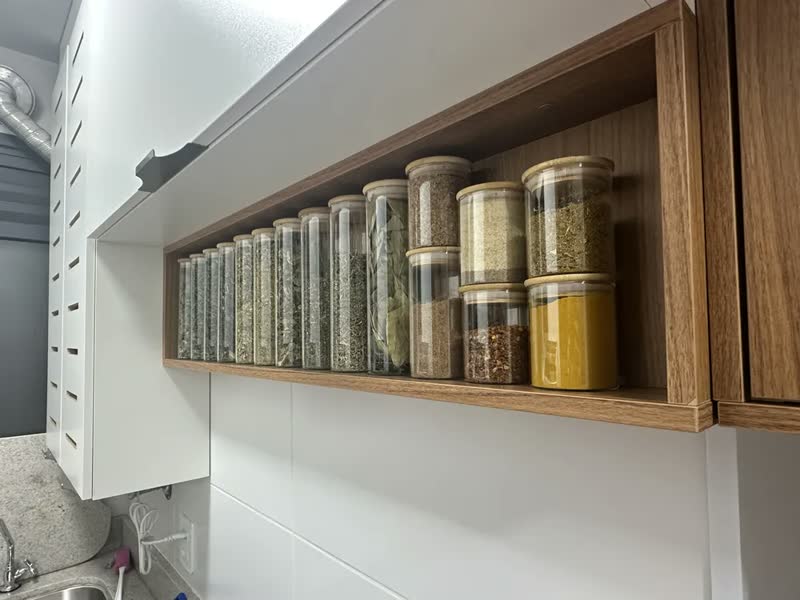 foto de Kit 6 Potes Porta Temperos Vidro Borossilicato Hermético Tampa Bambu Organizador Cozinha 200 ml Seiri