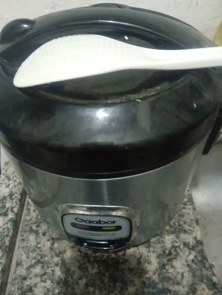 foto de Gaabor Panela Elétrica De Arroz 1,8l Antiaderente 400w Cor Inox