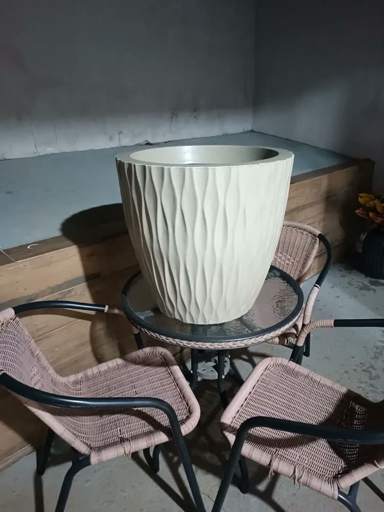 foto de Vaso Grande Alto Redondo De Planta Frutifera Arvore 50cm