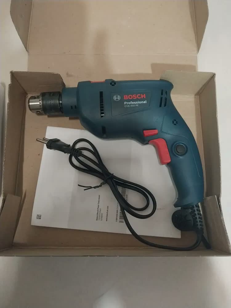 foto de Furadeira De Impacto Com Jogo De Brocas Bits E Buchas 300 Pe Cor Amarelo Frequência 60hz