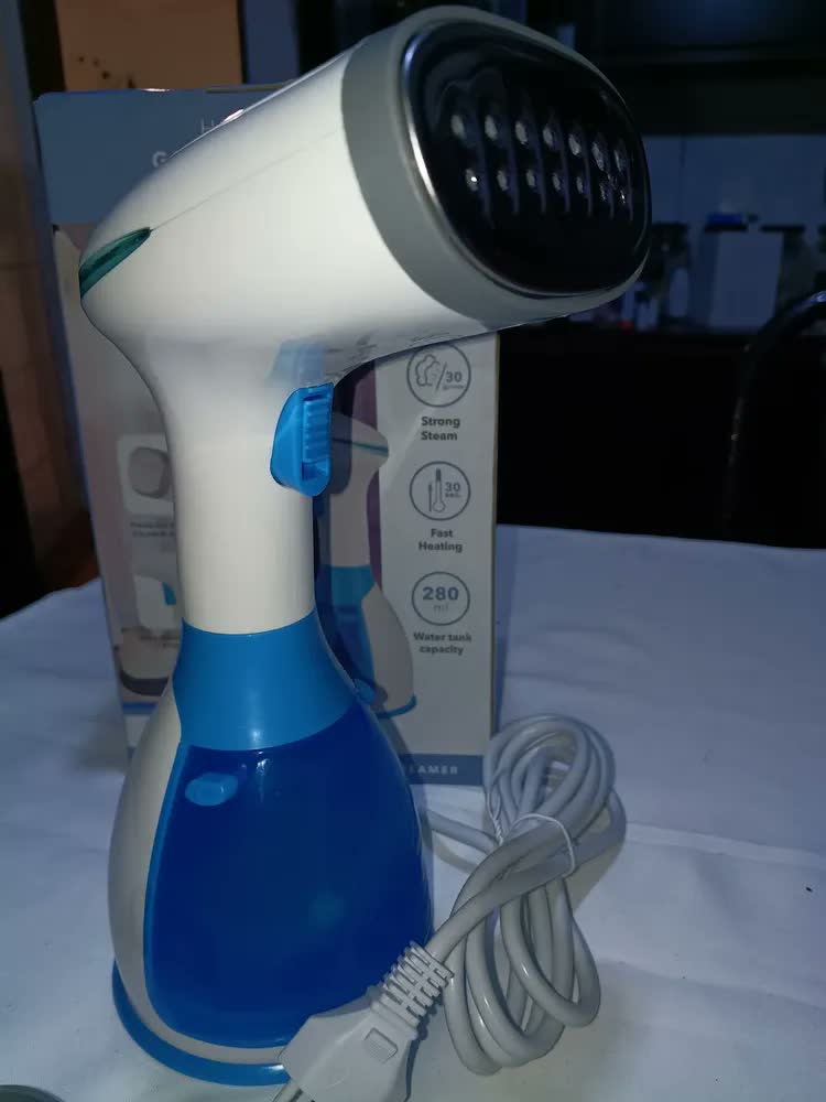 foto de Vaporizador De Roupas Portátil Passadeira Vapor Quente Ferro