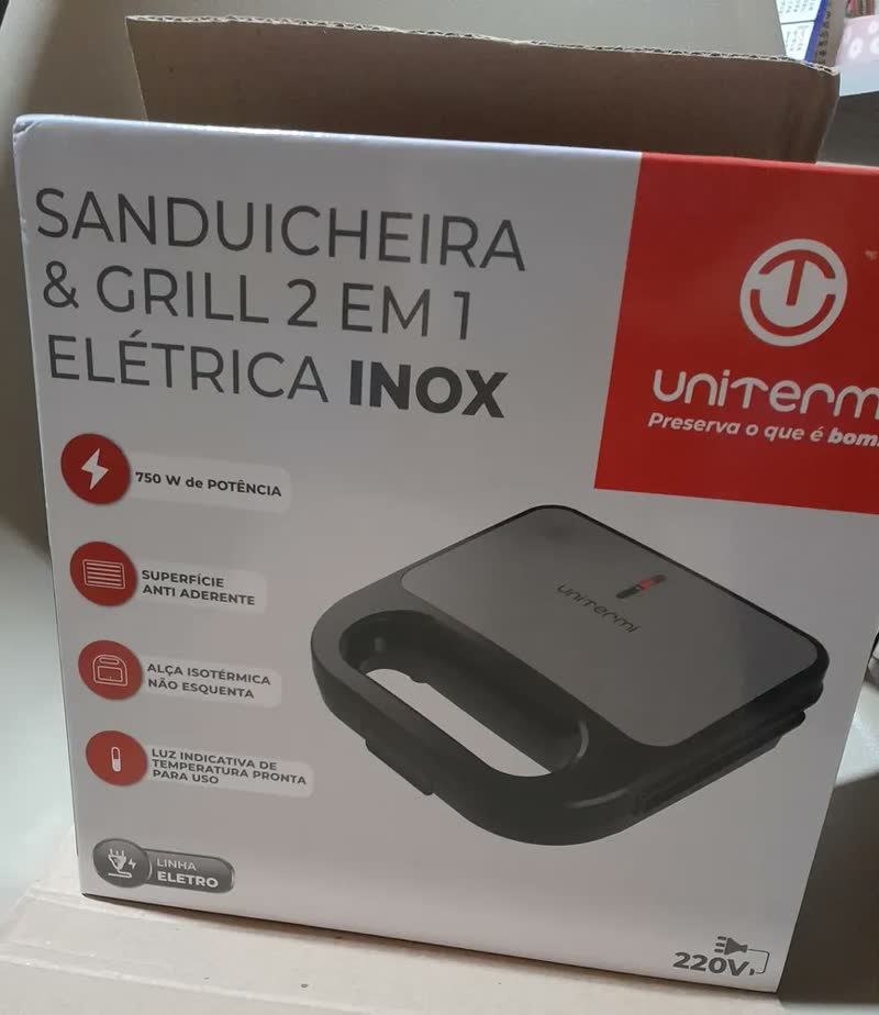 foto de Sanduicheira Elétrica Unitermi Preto 750W Inox Grill Antiaderente