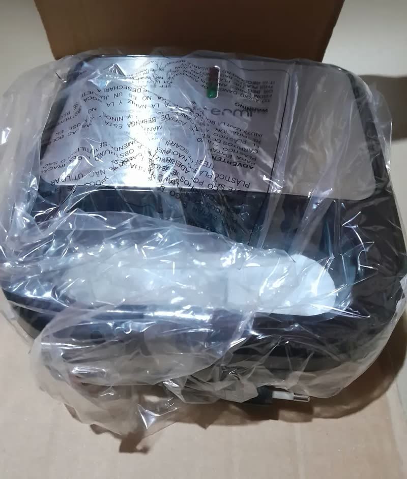 foto de Sanduicheira Elétrica Unitermi Preto 750W Inox Grill Antiaderente