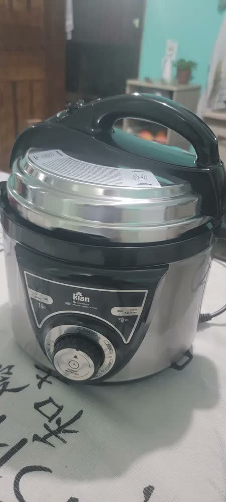 foto de Panela De Pressão Elétrica Kian 4l Inox Acessórios Cor Preto Frequência 50 Hz X 60 Hz