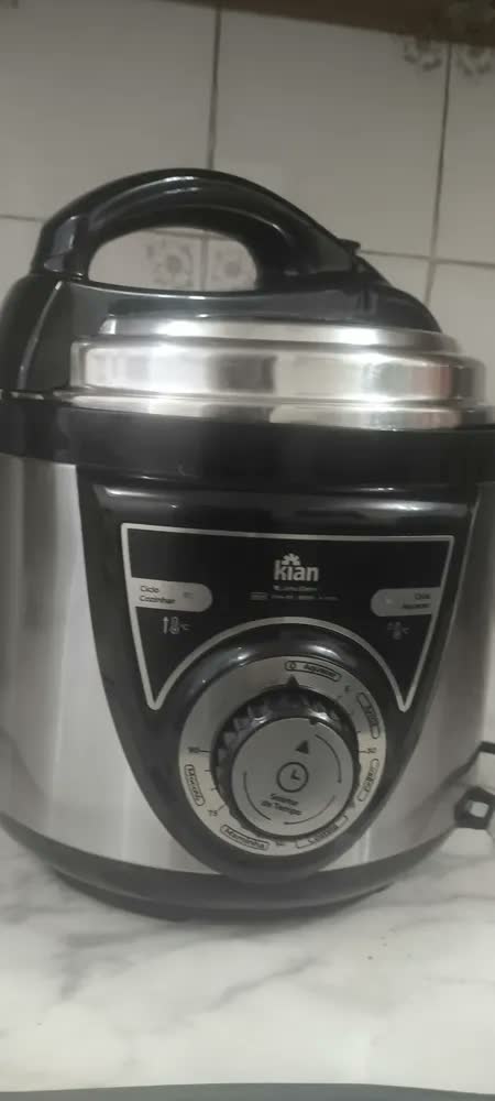 foto de Panela De Pressão Elétrica Kian 4l Inox Acessórios Cor Preto Frequência 50 Hz X 60 Hz