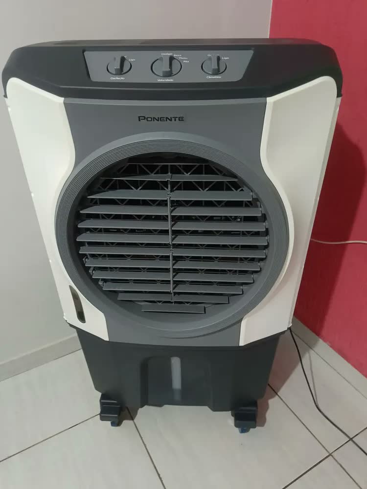 foto de Climatizador Ar Industrial Evaporativo Clip 70l Ponente Umidifica e Ventila Cor Branco