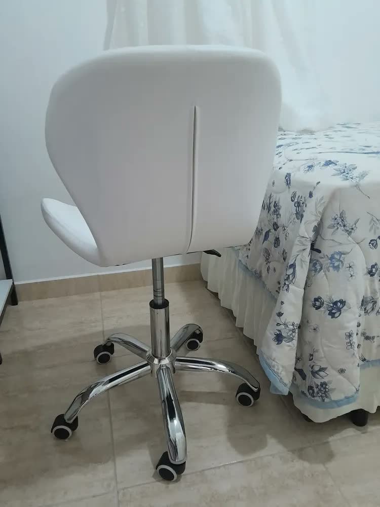 foto de Cadeira Escritório Elidy Home Decor Ergonômica Preto Giratória Rodinhas