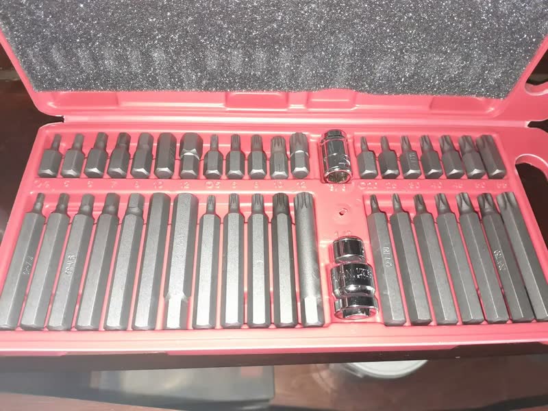 foto de Jogo de Ferramentas Feron 40 Peças Bits Allen Torx Multidentado Aço Cromo Vanádio