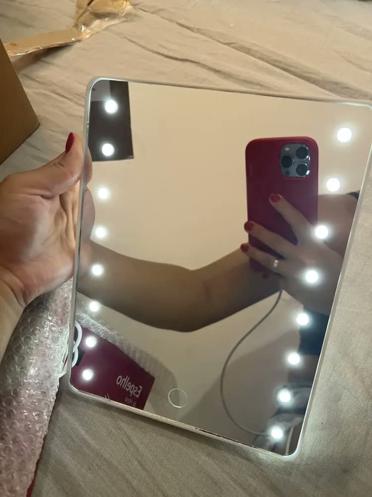 foto de Espelho De Mesa Com Luz Led Regulável P/ Maquiagem Portátil