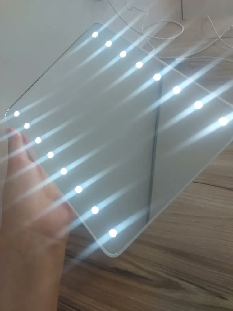 foto de Espelho De Mesa Com Luz Led Regulável P/ Maquiagem Portátil
