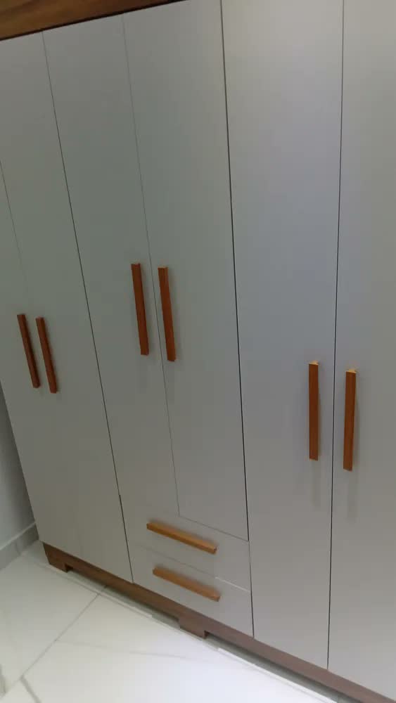 foto de Guarda Roupas Casal 6 Portas 2 Gavetas Libano Notável Cor Madeir/off