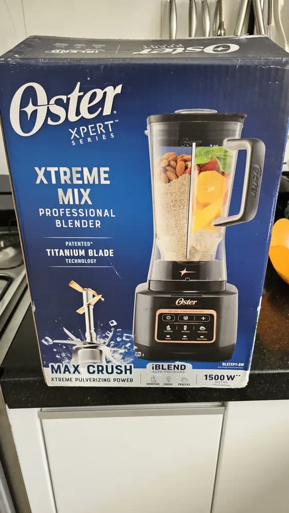 foto de Liquidificador Profissional Xtreme Mix Oster 2l