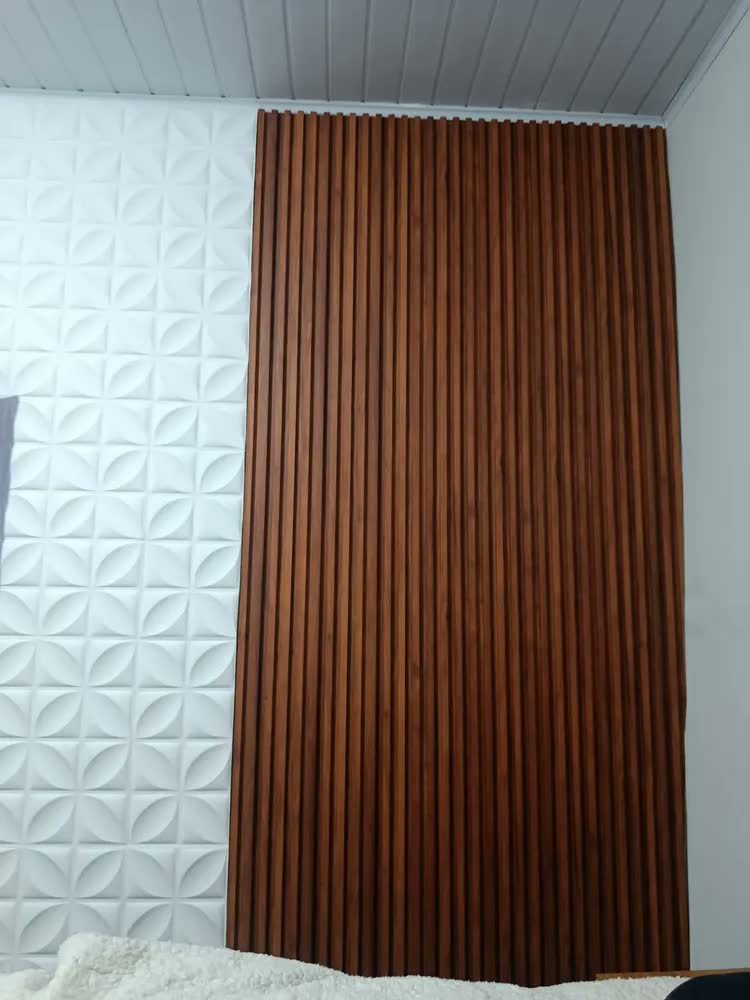 foto de Woopo Painel Ripado Wpc Para Parede 290x16cm 18mm Freijó