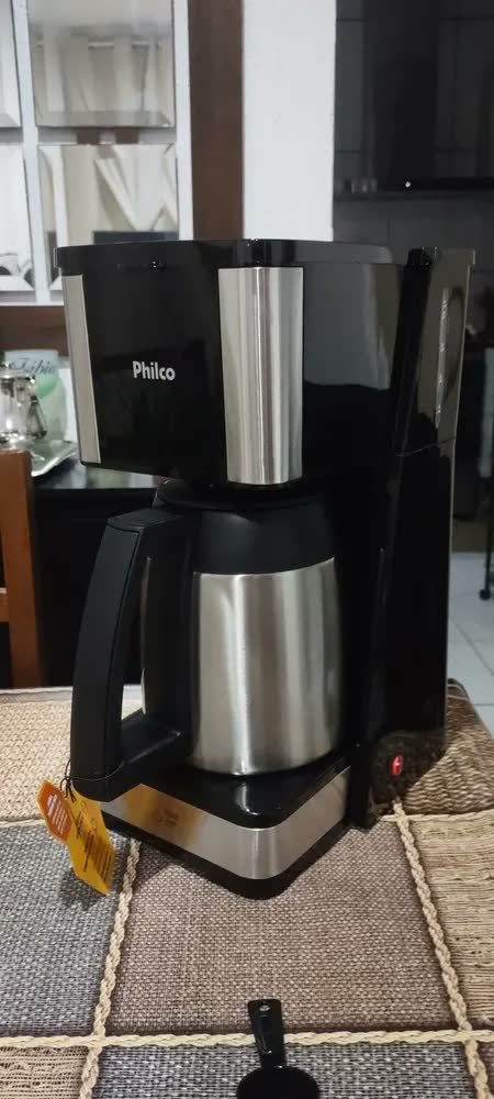 foto de Cafeteira Philco 40 Cafezinhos 1,6l Jarra Em Inox Pcf40d Preto