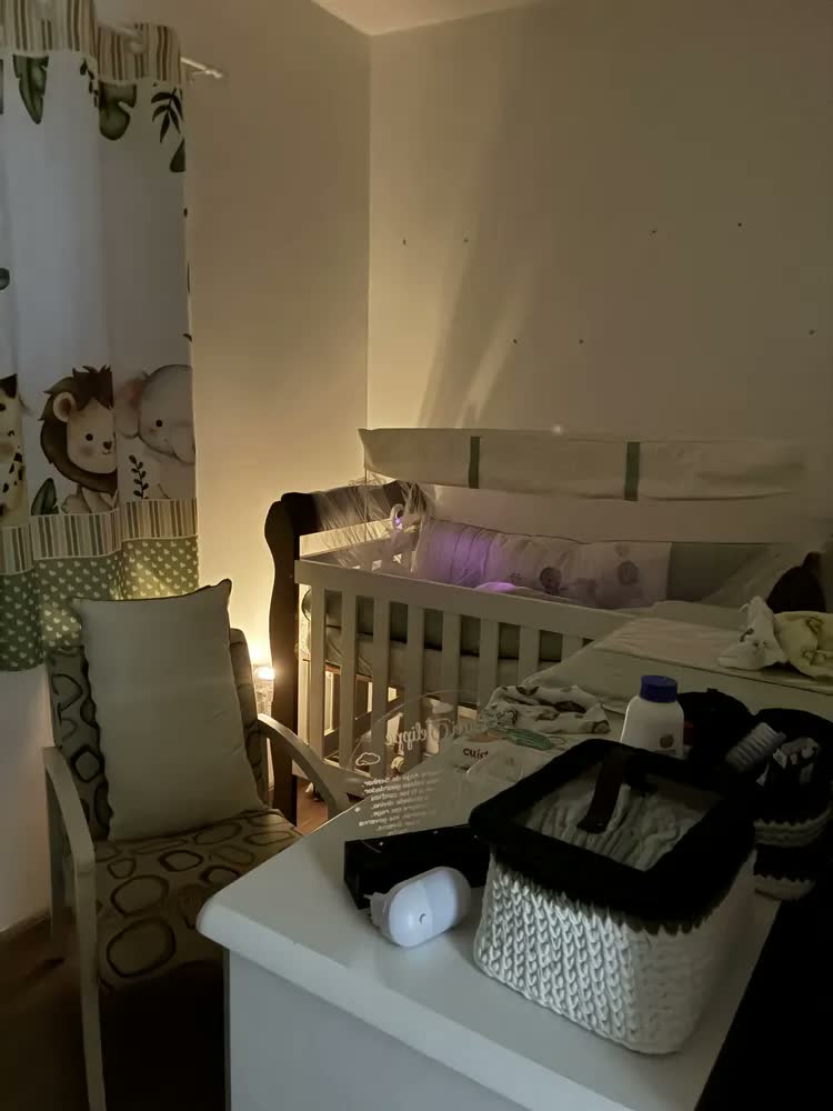 foto de Kit 2 Luminárias Tomada Mini Abajur Infantil Led Luz Noturna Quarto Bebê Decoração Econômica Compacta Segurança Corredor Presente Criativo Iluminação Automática Moderna Charmosa