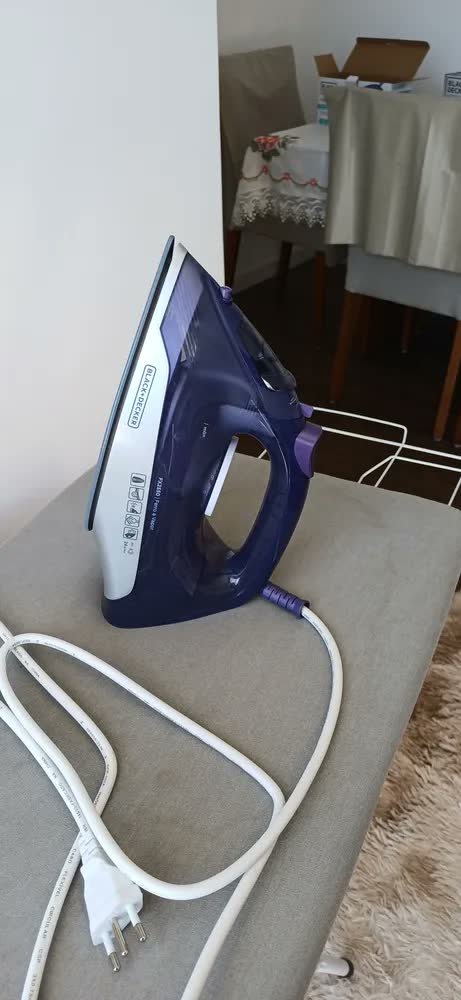 foto de Ferro De Passar Roupa À Seco Ou Vapor Black Decker Fx2550