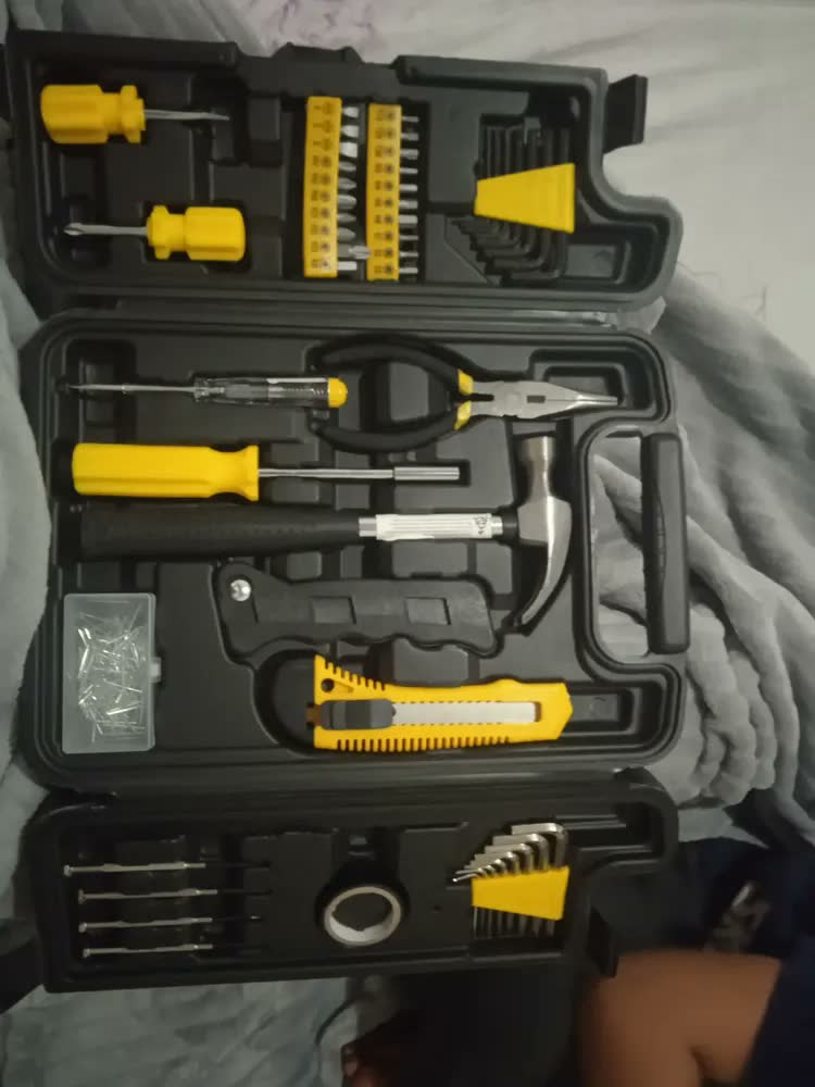foto de Kit Jogo Ferramentas 246 Peças Maleta Serviço Gerais Cor Preto Com Amarelo