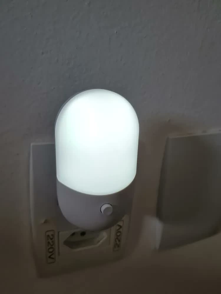 foto de Kit 2 Luminária Abajur Infantil Bivolt Luz Quente Fria Led