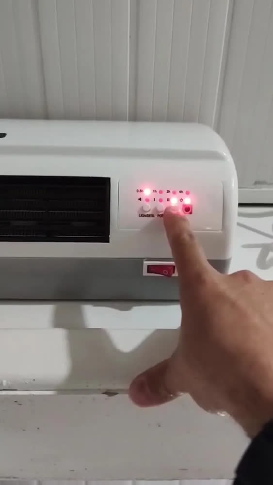 foto de Aquecedor De Parede Elétrico 2 Em 1 2000w Com Timer Cor Branco