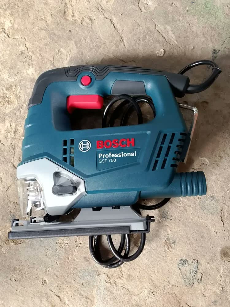 foto de Serra Tico-tico Bosch Gst 750 520w Corte Preciso Madeira