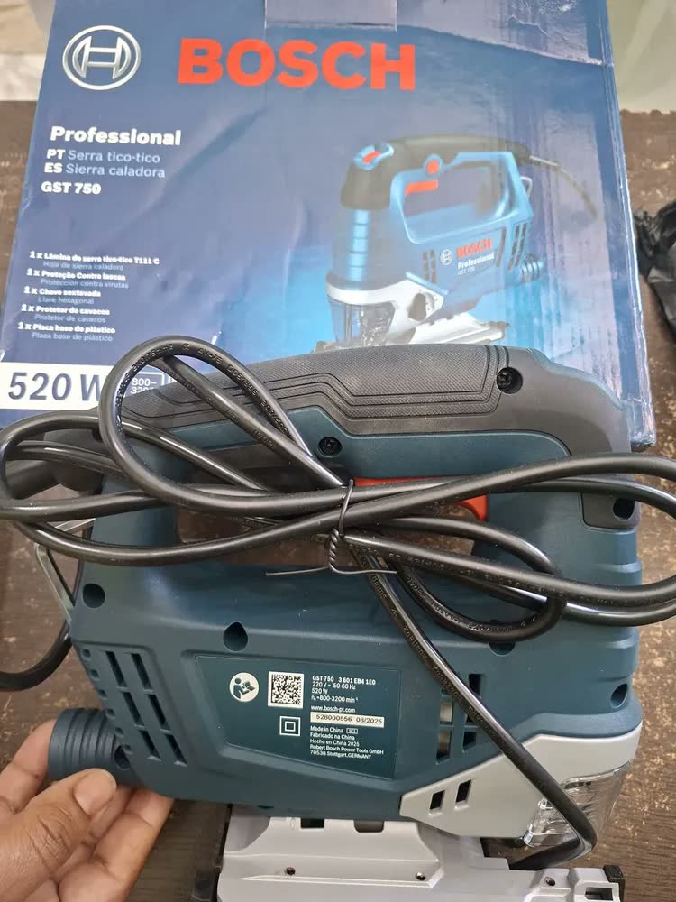 foto de Serra Tico-tico Bosch Gst 750 520w Corte Preciso Madeira