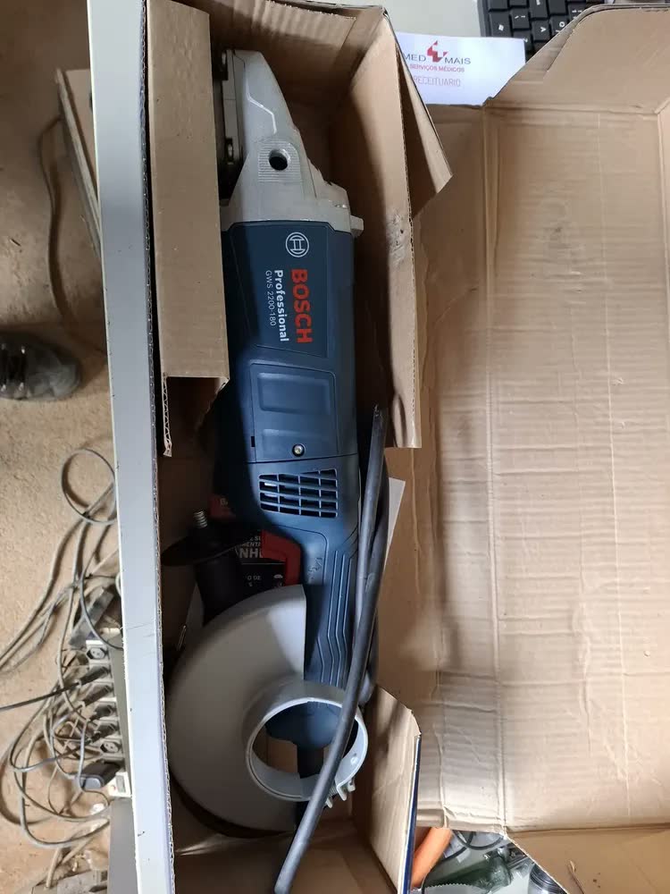 foto de Esmerilhadeira Angular Bosch Professional Gws 2200-180 2200w