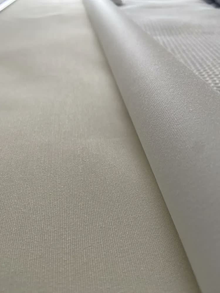 foto de Cortina Rolo Blackout 0% 1,30 L X 1,30 A Escurecer Quarto Cor Branco