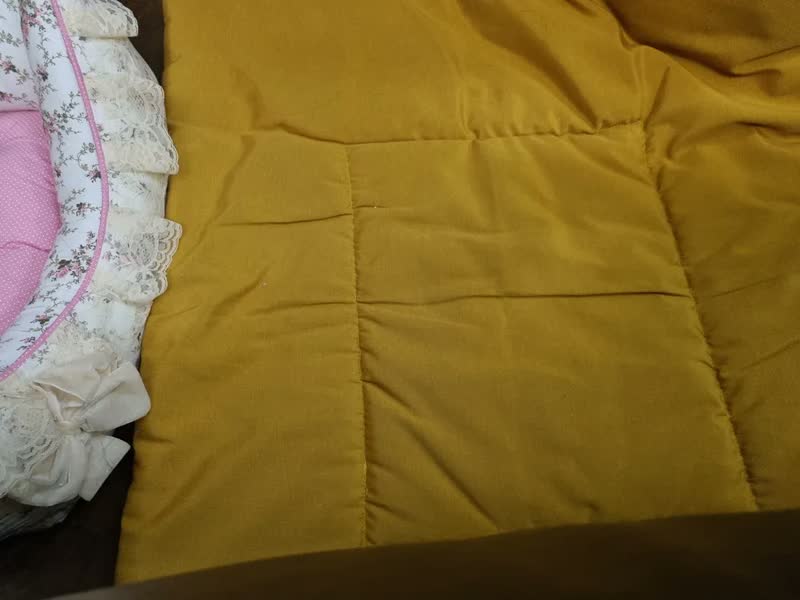 foto de Colchonete Pet Impermeável Cama Cachorro Caminha Pet 80x60 Cor Cinza-escuro Desenho Liso