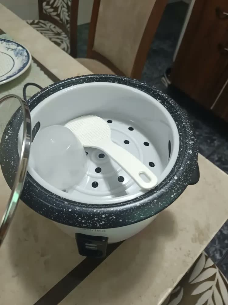 foto de Panela De Arroz Elétrica Midea 7 Xícaras Cozimento Á Vapor Com Tampa De Vidro