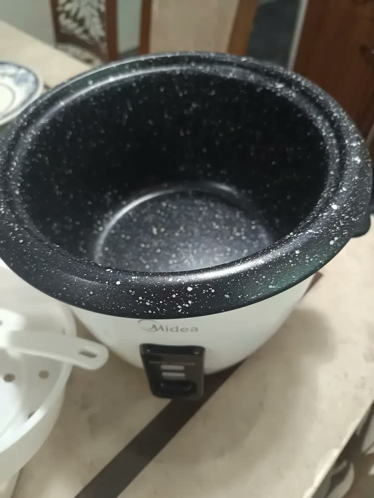 foto de Panela De Arroz Elétrica Midea 7 Xícaras Cozimento Á Vapor Com Tampa De Vidro