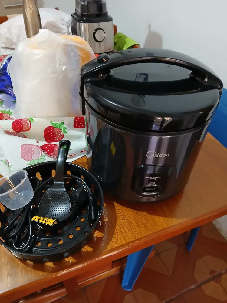 foto de Panela De Arroz Elétrica 5L Midea 7 Xícaras Cozimento A Vapor