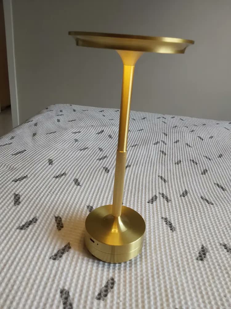 foto de Luminária Abajur Moderna Sem Fio Recarregável Com Dimmer Led