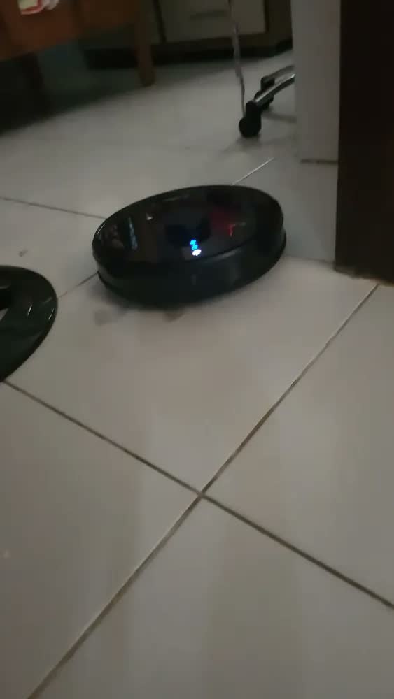 foto de Robô Aspirador de Pó Velds 3 em 1 – Varre Aspira e Passa Pano com Mapeamento via App e Sensor Antiqueda, Preto