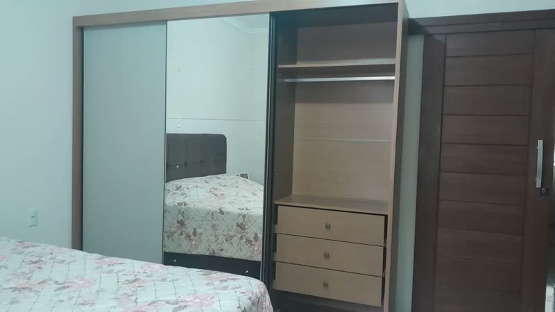 foto de Guarda-Roupa Casal 3 Portas Correr Espelho MDF Fosco Horizonte Vegas