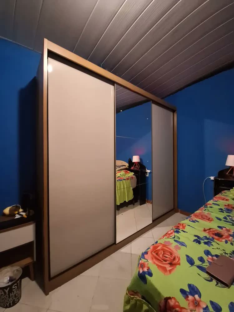 foto de Guarda-Roupa Casal 3 Portas Correr Espelho MDF Fosco Horizonte Vegas