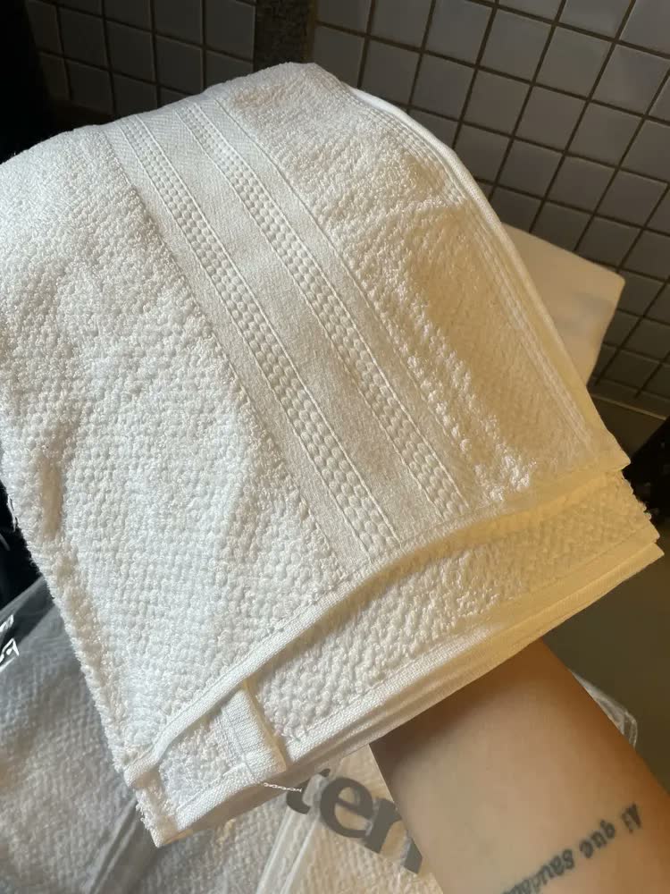 foto de Jogo de Banho 4 Peças Fio Cardado 100% Algodão Empire Urbano cinza Karsten