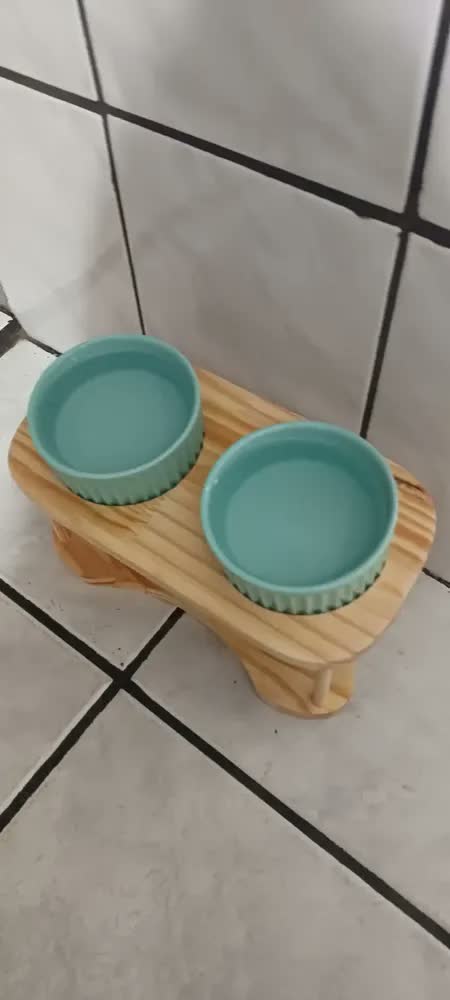 foto de Comedouro Pet Elevado Duplo Em Madeira E Porcelana Grande Cor Verde Comedouro Cachorro