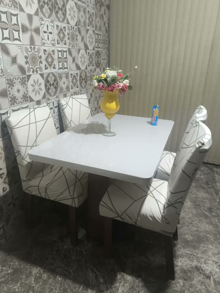 foto de Conjunto Sala De Jantar Mesa Easy Pop 120x80 4 Cad Confort