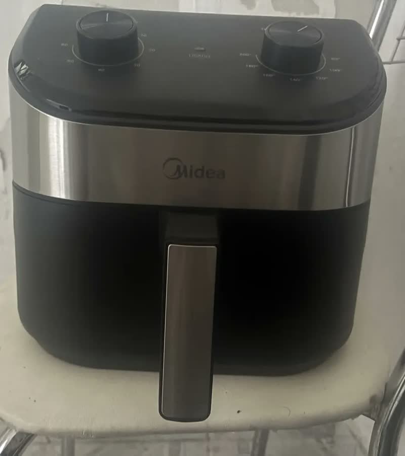 foto de Fritadeira Air Fryer 4,5l Widemax Com Interior De Alumínio 1500w Midea