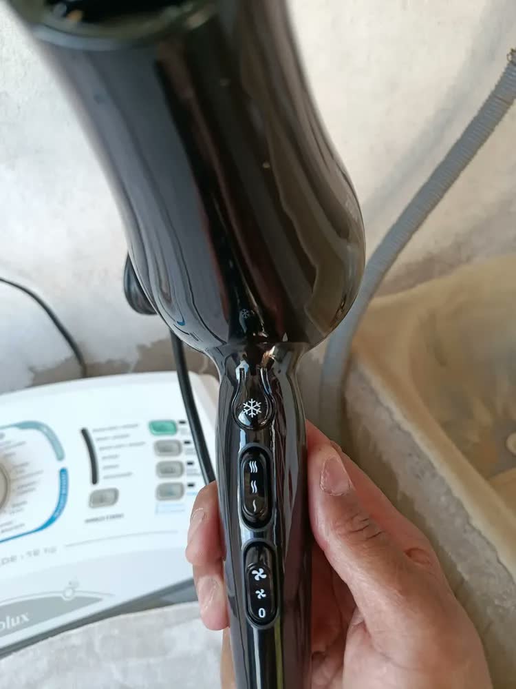 foto de Secador de Cabelo Taiff Tourmaline 2100w Profissional Cor Preto